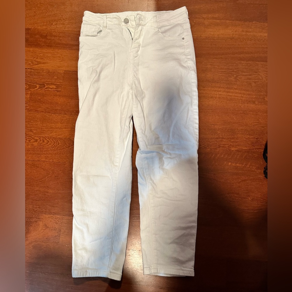 High-waisted White Jeans